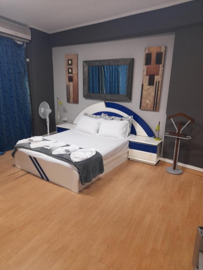 Day In Athens Aparthotel Bagian luar foto